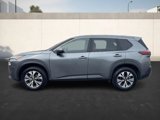 Used 2023 Nissan Rogue SV image 2