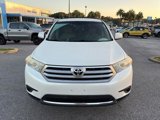 Used 2013 Toyota Highlander FWD image 2