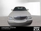 Used 2008 Lincoln Town Car Signature Limited image 3
