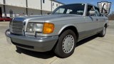 Used 1990 Mercedes-Benz 300 SE image 2