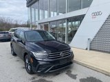 Used 2022 Volkswagen Tiguan SE w/ Panoramic Sunroof Package image 2