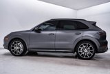 Used 2020 Porsche Cayenne Turbo image 2