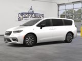New 2025 Chrysler Pacifica Select image 2