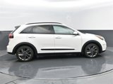 Used 2017 Kia Niro EX image 3