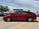 Used 2019 Toyota Prius L Eco image 2