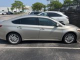 Used 2013 Toyota Avalon Limited image 4