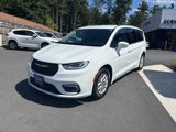 Used 2022 Chrysler Pacifica Touring-L image 3