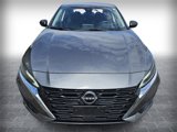 Used 2024 Nissan Altima 2.5 SV image 2