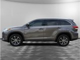 Used 2018 Toyota Highlander XLE image 2