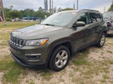 Used 2018 Jeep Compass Latitude image 2