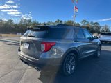 Used 2022 Ford Explorer XLT w/ Equipment Group 202A image 3