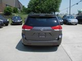 Used 2013 Toyota Sienna XLE image 6