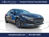 Used 2023 Hyundai Elantra SEL image 2