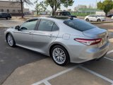 Used 2019 Toyota Camry XLE image 5