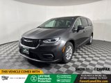 Used 2023 Chrysler Pacifica Touring-L image 3