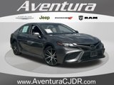 Used 2023 Toyota Camry SE image 1