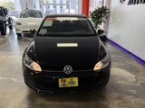 Used 2015 Volkswagen Golf S image 2