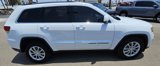 Used 2021 Jeep Grand Cherokee Laredo image 4