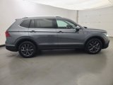 Used 2022 Volkswagen Tiguan SE image 3