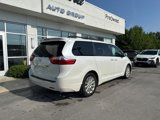 Used 2015 Toyota Sienna Limited Premium image 3