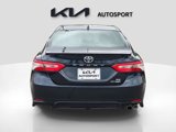 Used 2020 Toyota Camry SE image 4