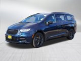 New 2025 Chrysler Pacifica Limited image 3