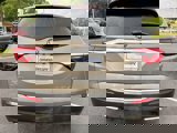 Used 2018 Buick Enclave Essence image 3