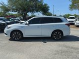 Used 2018 Mitsubishi Outlander 4WD Plug-In Hybrid image 6