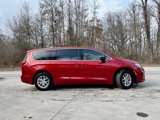 New 2025 Chrysler Pacifica Select image 4