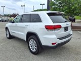 Used 2022 Jeep Grand Cherokee Laredo E image 5