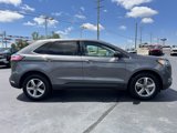 Used 2021 Ford Edge SEL w/ Convenience Package image 4