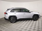 Used 2020 Toyota RAV4 XLE image 4
