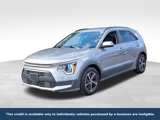 Used 2023 Kia Niro EX image 5