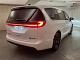 Used 2023 Chrysler Pacifica Limited w/ S Appearance Package image 5