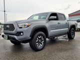 Used 2018 Toyota Tacoma TRD Off-Road image 2