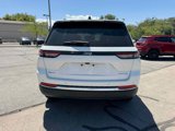 Used 2023 Jeep Grand Cherokee Laredo image 4