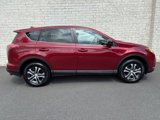 Used 2018 Toyota RAV4 LE image 2