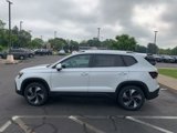 New 2025 Volkswagen Taos SE image 4
