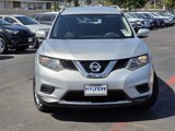 Used 2014 Nissan Rogue SV image 2