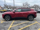 Used 2024 Chevrolet Trax LT w/ Sunroof Package image 4