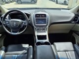 Used 2019 Lincoln Nautilus Reserve image 3