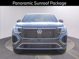 Used 2025 Volkswagen Atlas Cross Sport SE image 2