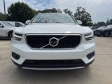 Used 2019 Volvo XC40 T5 Momentum image 2