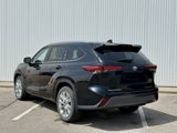 Used 2022 Toyota Highlander Limited image 3