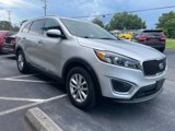 Used 2017 Kia Sorento LX w/ LX Convenience Package image 4