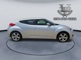 Used 2015 Hyundai Veloster image 4