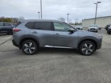 Used 2023 Nissan Rogue SL w/ SL Premium Package image 2