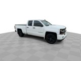 Used 2017 Chevrolet Silverado 1500 LT image 2