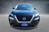 Used 2023 Nissan Rogue SV image 2