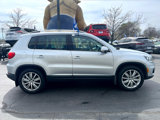 Used 2013 Volkswagen Tiguan SE image 6